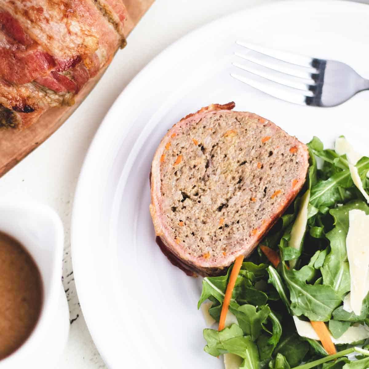 Keto Meatloaf Recipe (Easy & Low Carb with Onion Gravy) Keto Bosh