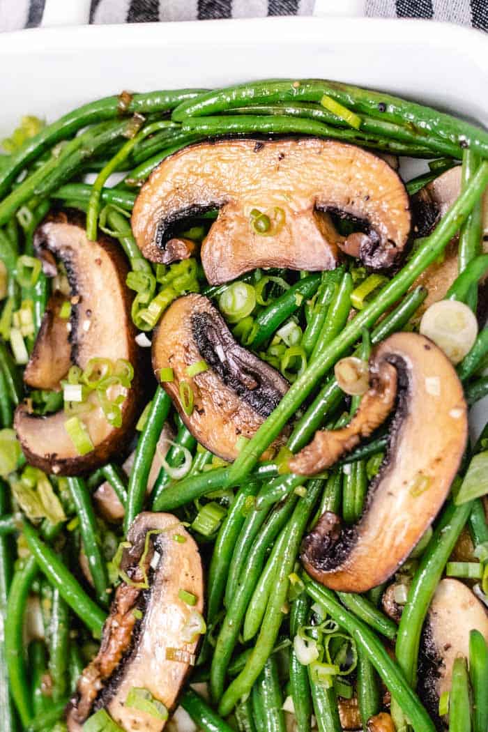 sauteed green beans with seared portabella mushrooms and garlic